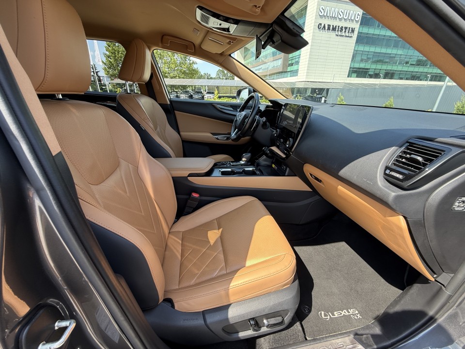 Lexus Seria NX 450h+ AWD Executive - foto 17