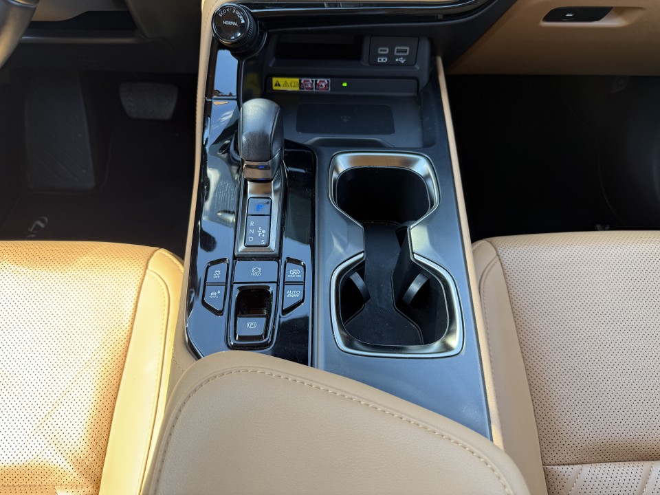 Lexus Seria NX 450h+ AWD Executive - foto 24
