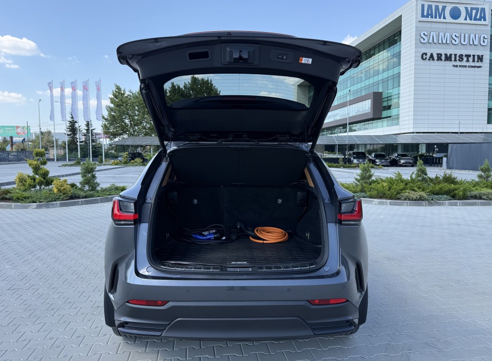 Lexus Seria NX 450h+ AWD Executive - foto 27