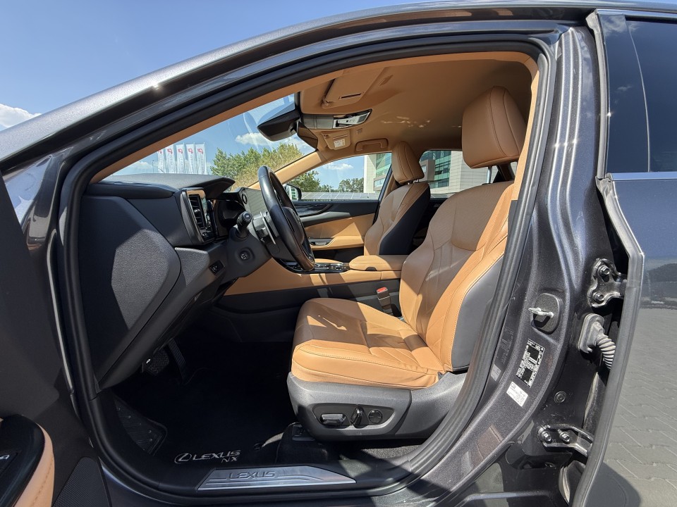 Lexus Seria NX 450h+ AWD Executive - foto 9