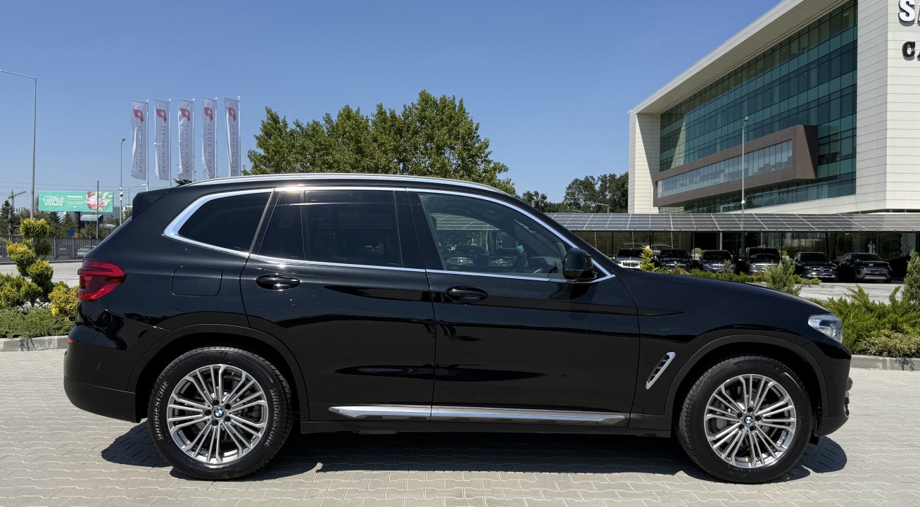 BMW X3 xDrive30e Luxury Line (2)