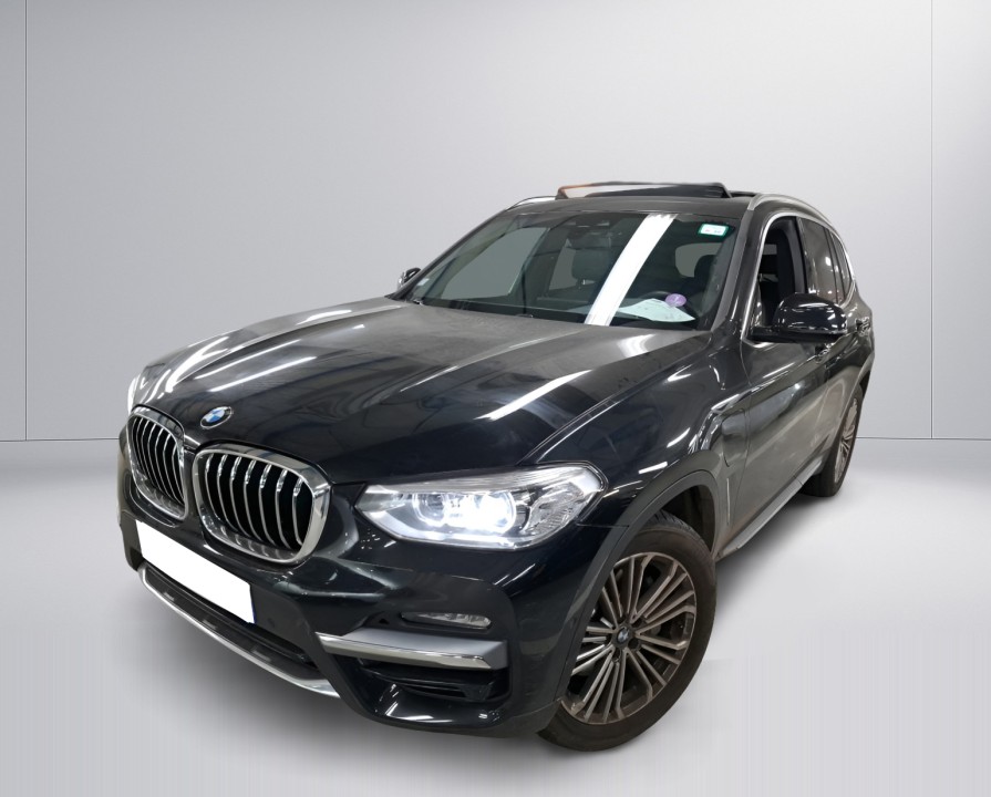 BMW X3 xDrive30e Luxury Line (2)
