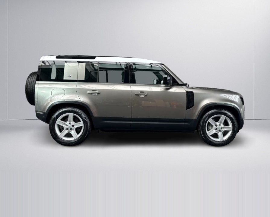 Land Rover Defender 110 P400 SE (3)