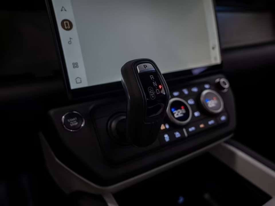 Land Rover Defender 90 D200 S - foto 10