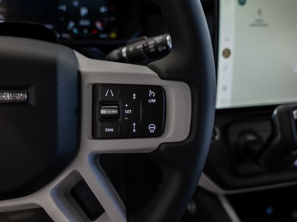 Land Rover Defender 90 D200 S - foto 9