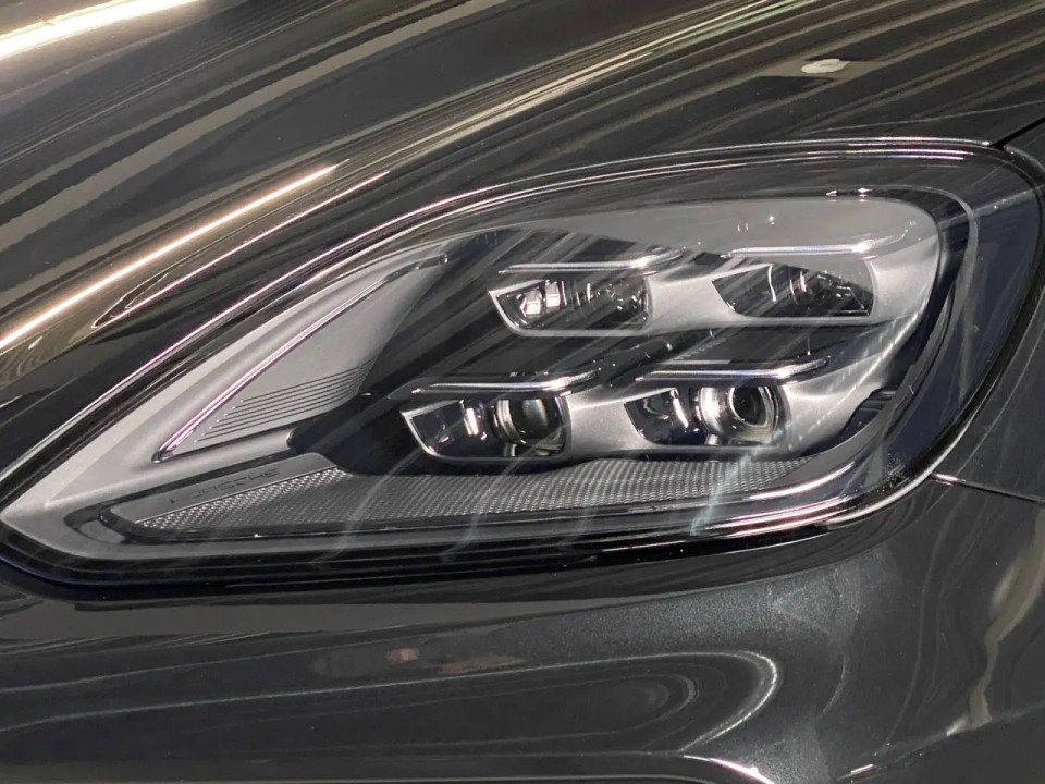 Porsche Cayenne Black Edition - foto 25