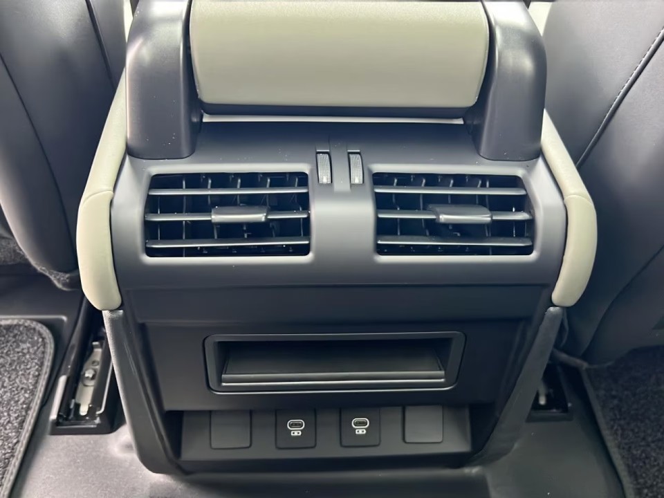 Land Rover Defender 90 D200 S - foto 14