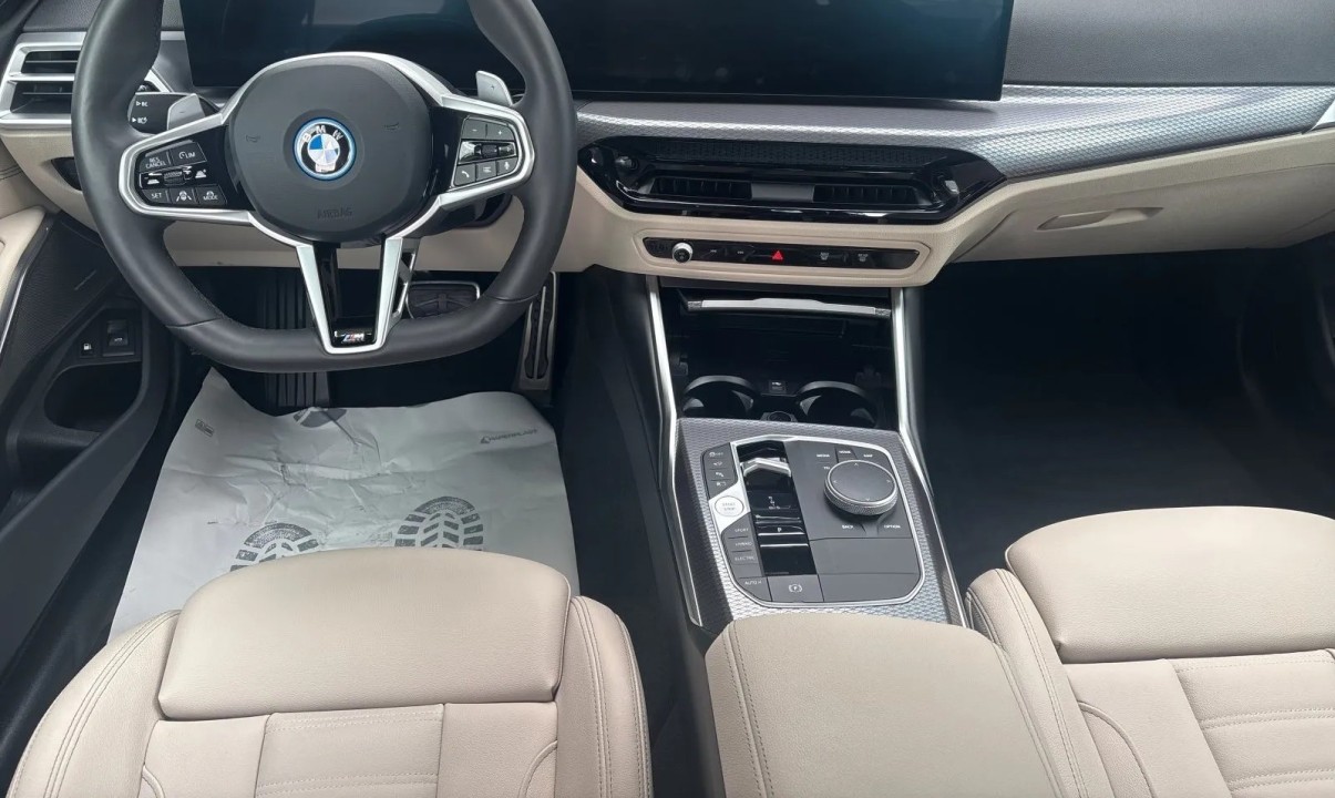 BMW 3 Series 2025 — imagine 18
