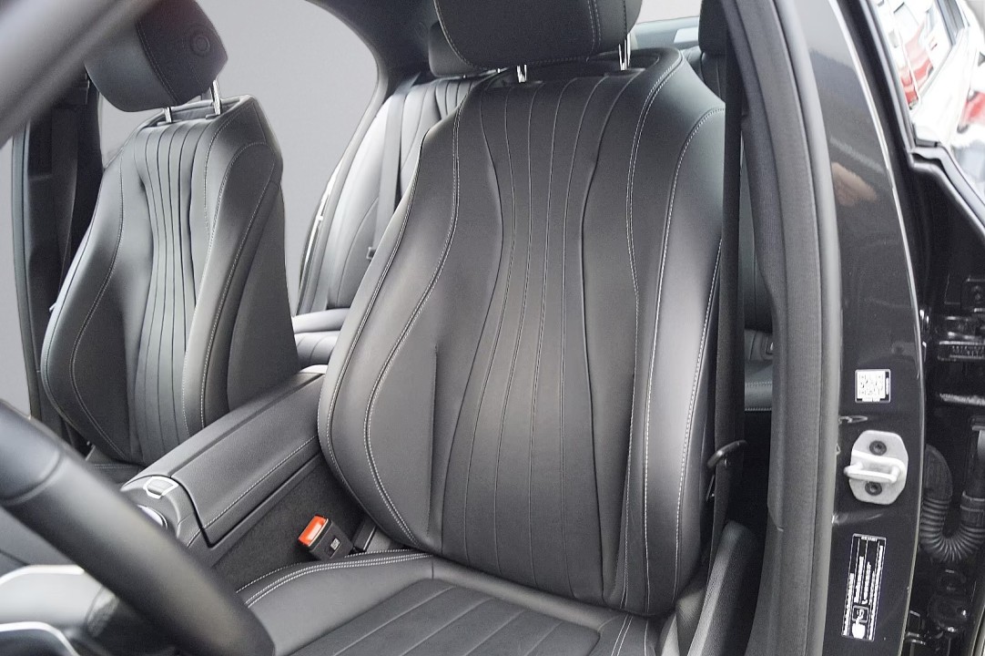 Mercedes-Benz E 450 4MATIC - foto 21