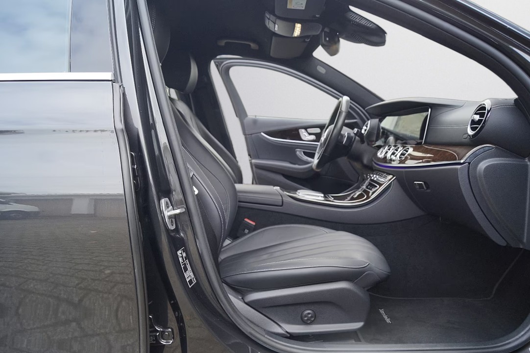 Mercedes-Benz E 450 4MATIC - foto 13