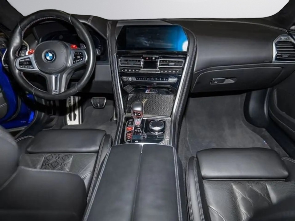 BMW M8 Competition - foto 6