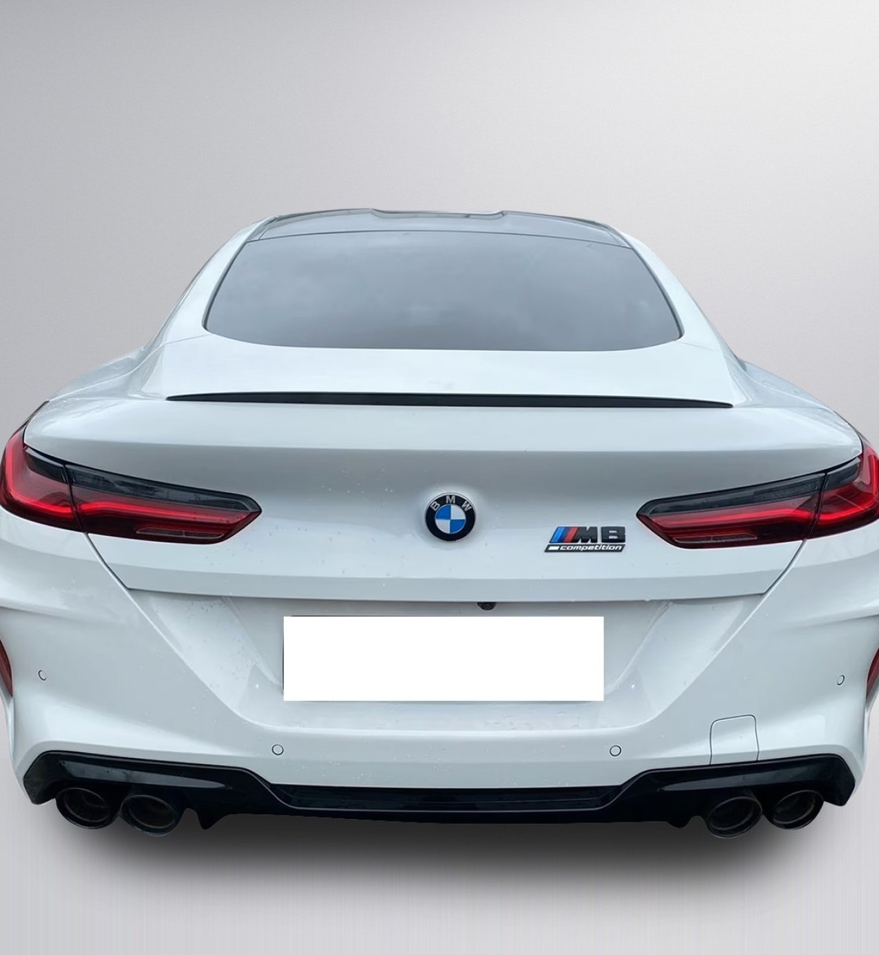 BMW M8 Competition - foto 8