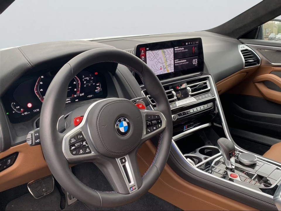BMW M8 Competition - foto 9