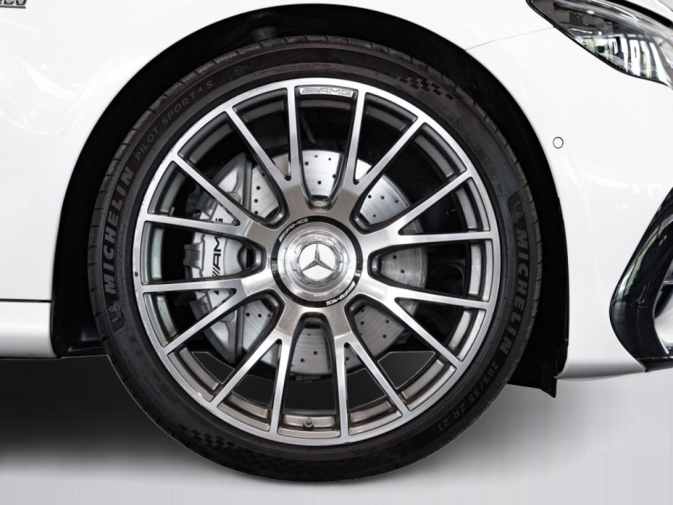 Mercedes-Benz E 53 AMG 4MATIC - foto 31