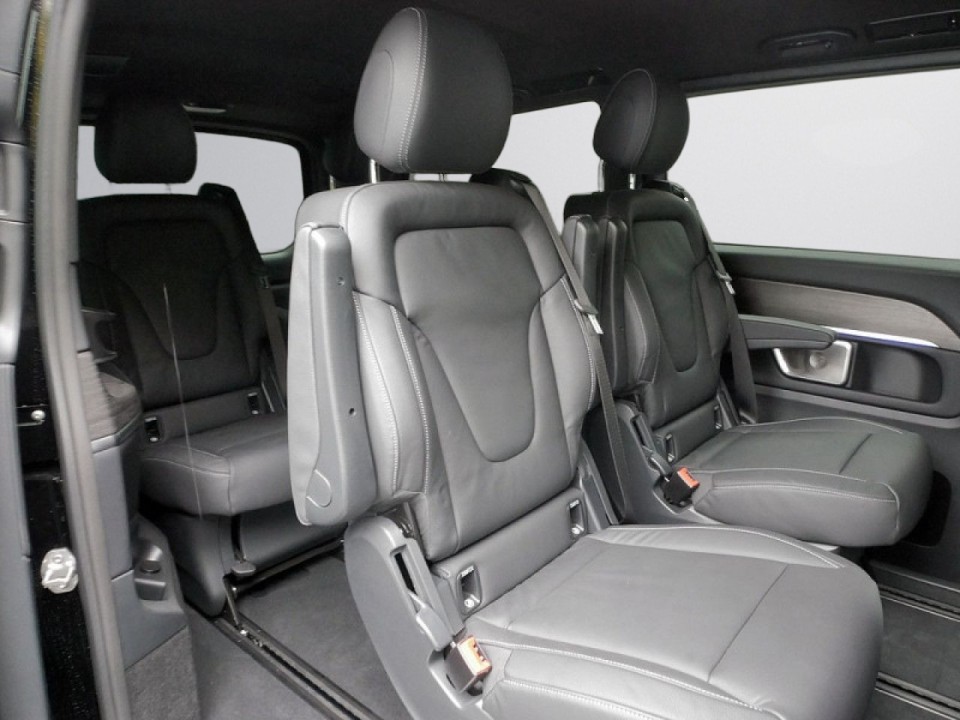 Mercedes-Benz V 300d - foto 19