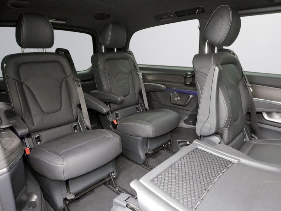 Mercedes-Benz V 300d - foto 20