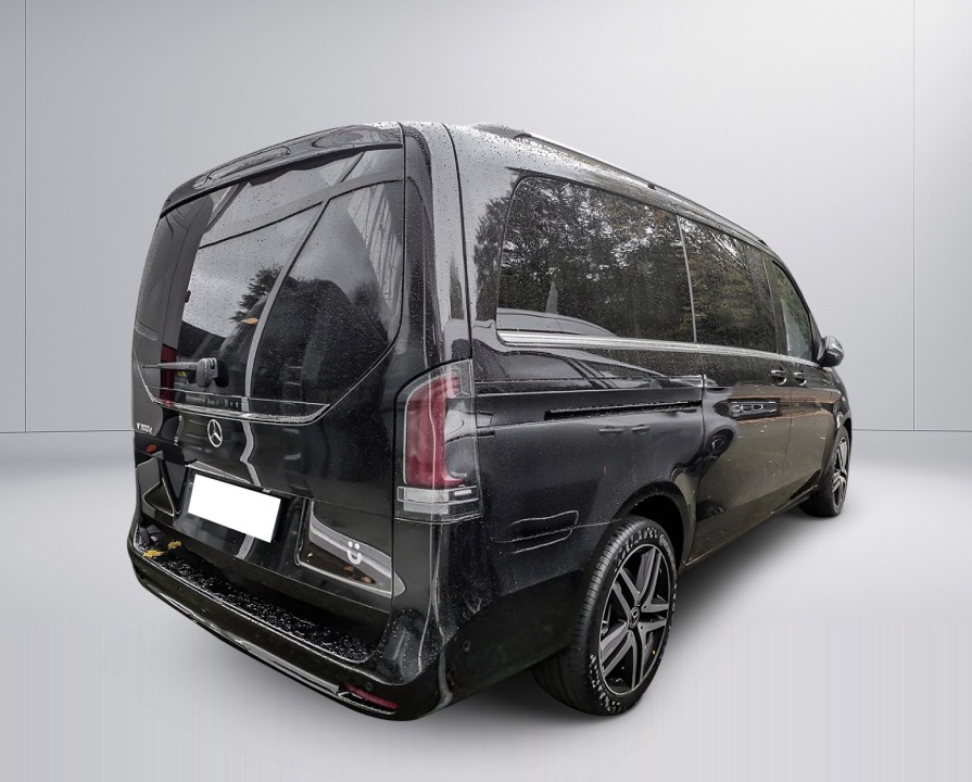 Mercedes-Benz V 300d (2)