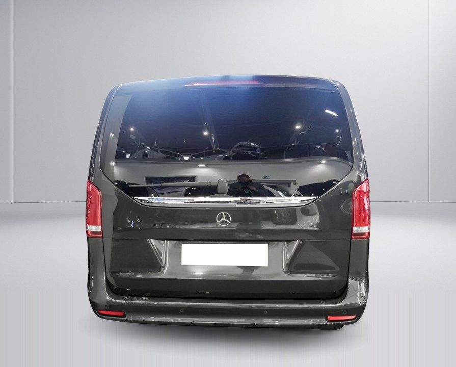 Mercedes-Benz V 300d 4MATIC (3)