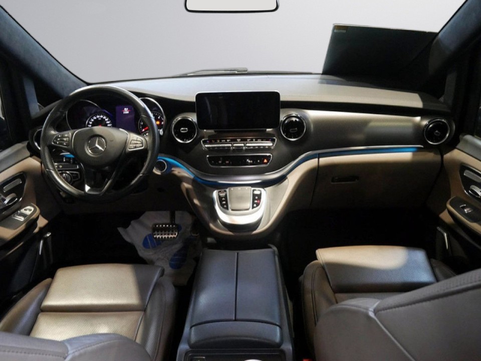 Mercedes-Benz V 300d 4MATIC - foto 8