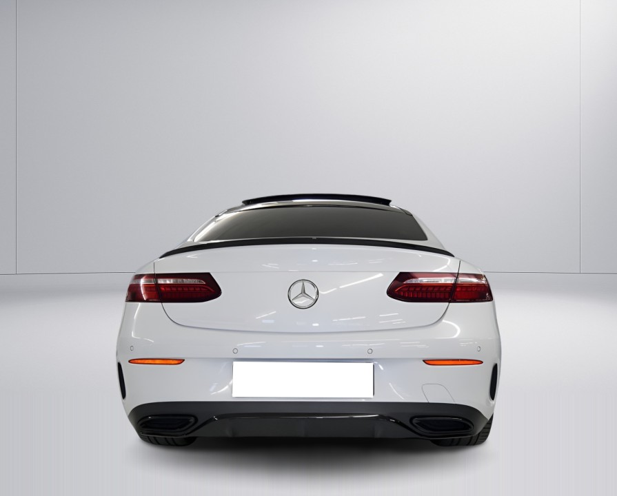MERCEDES-BENZ E-Class 2023 — imagine 3