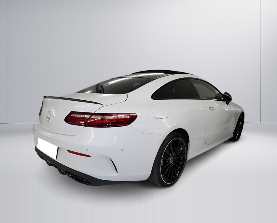 MERCEDES-BENZ E-Class 2023 — imagine 4