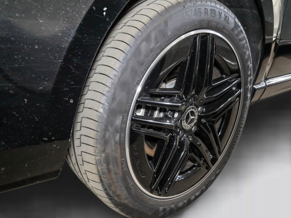 Mercedes-Benz V 300d - foto 19