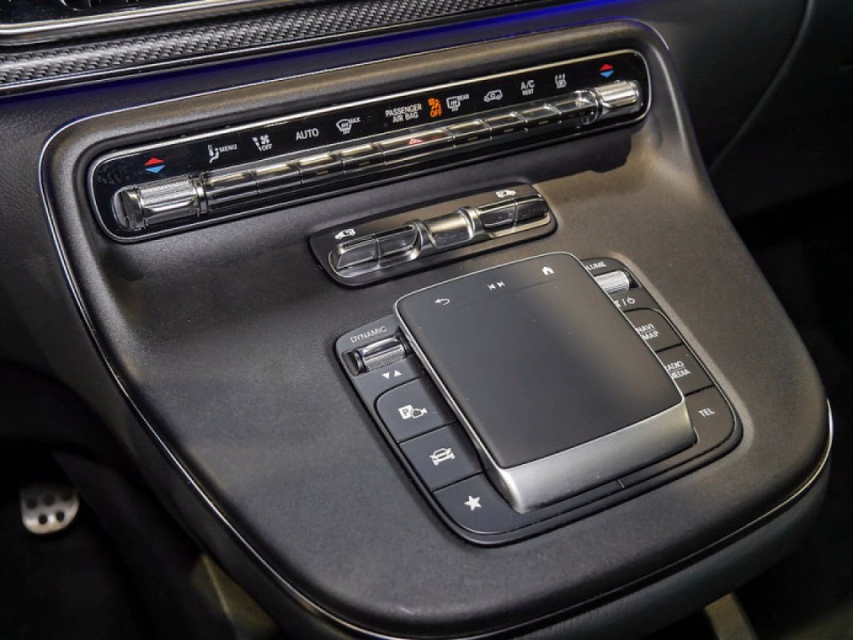 Mercedes-Benz V 300d - foto 12
