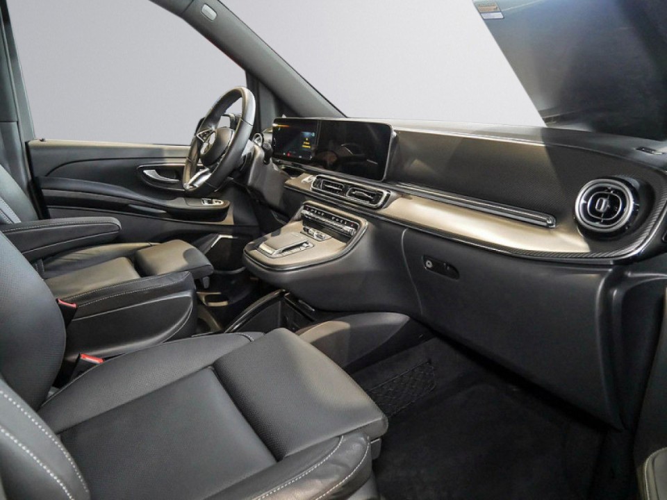 Mercedes-Benz V 300d - foto 8
