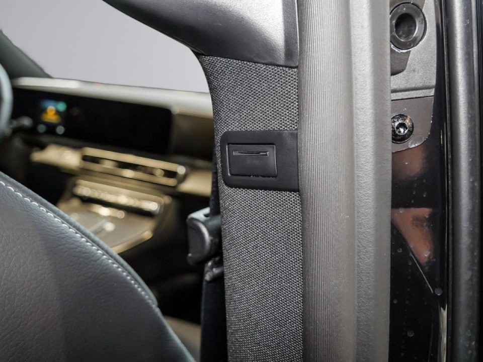 Mercedes-Benz V 300d - foto 10
