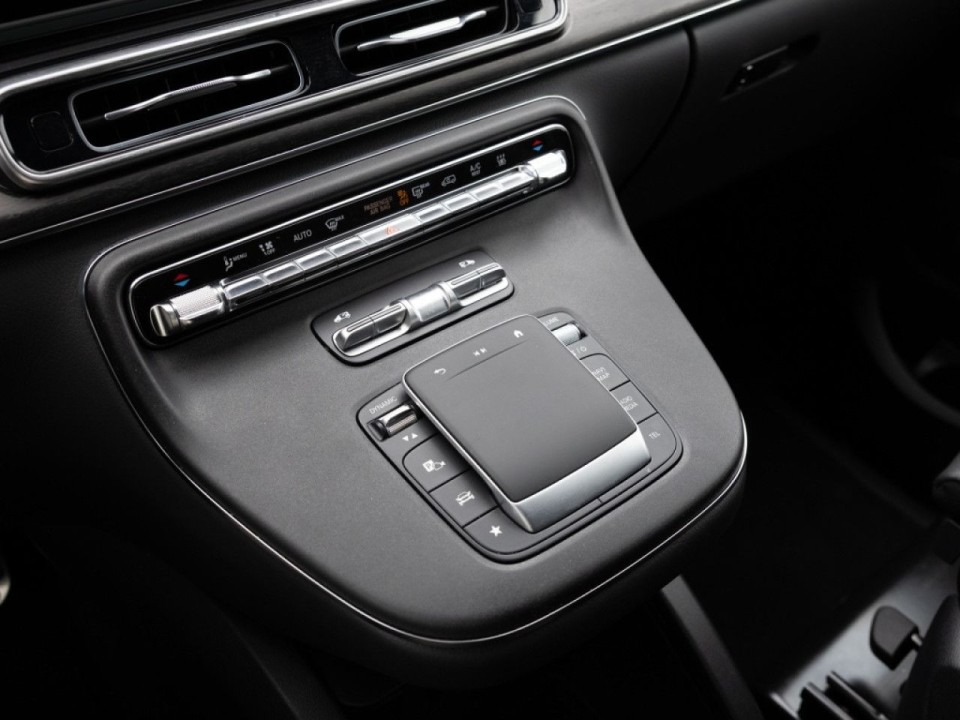 Mercedes-Benz V 300 CDI - foto 7