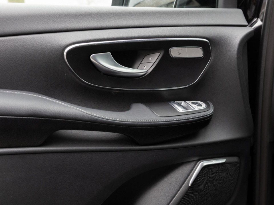 Mercedes-Benz V 300 CDI - foto 9