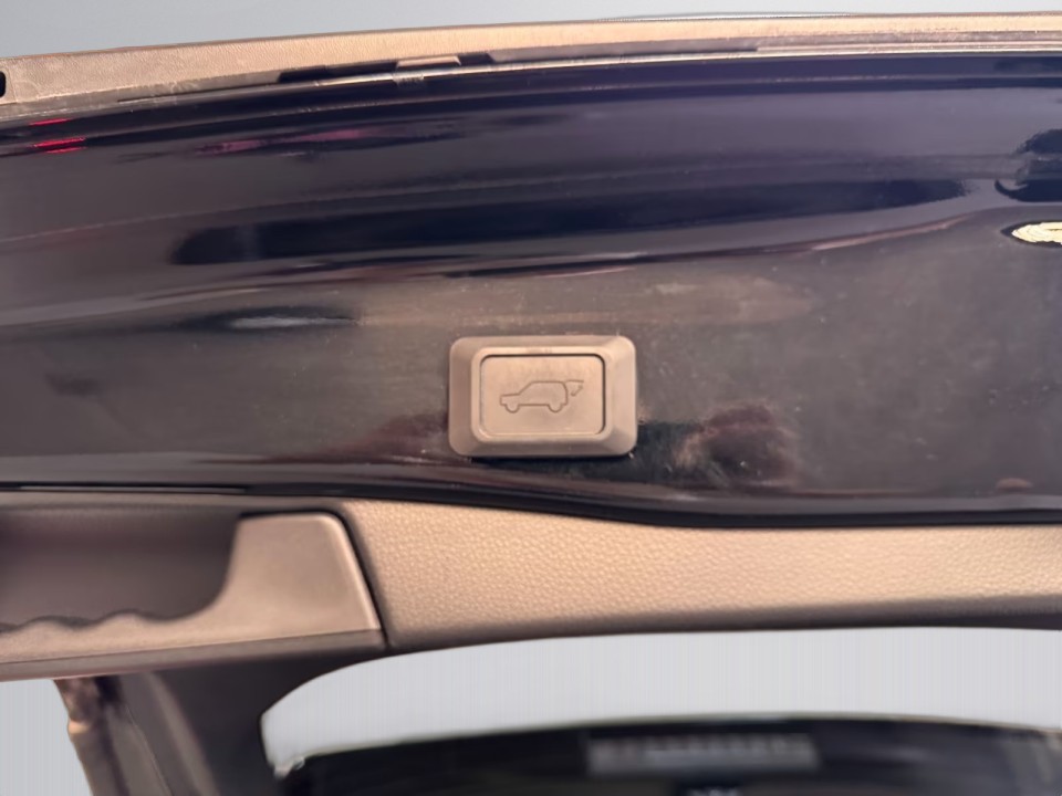 Toyota RAV4 - foto 23