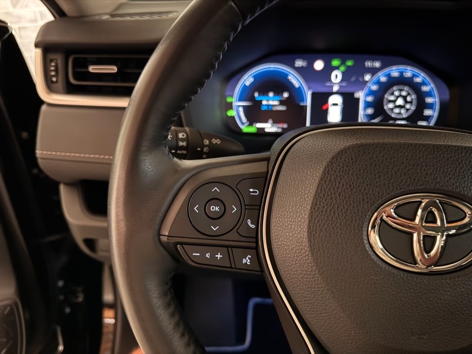 Toyota RAV4 - foto 12