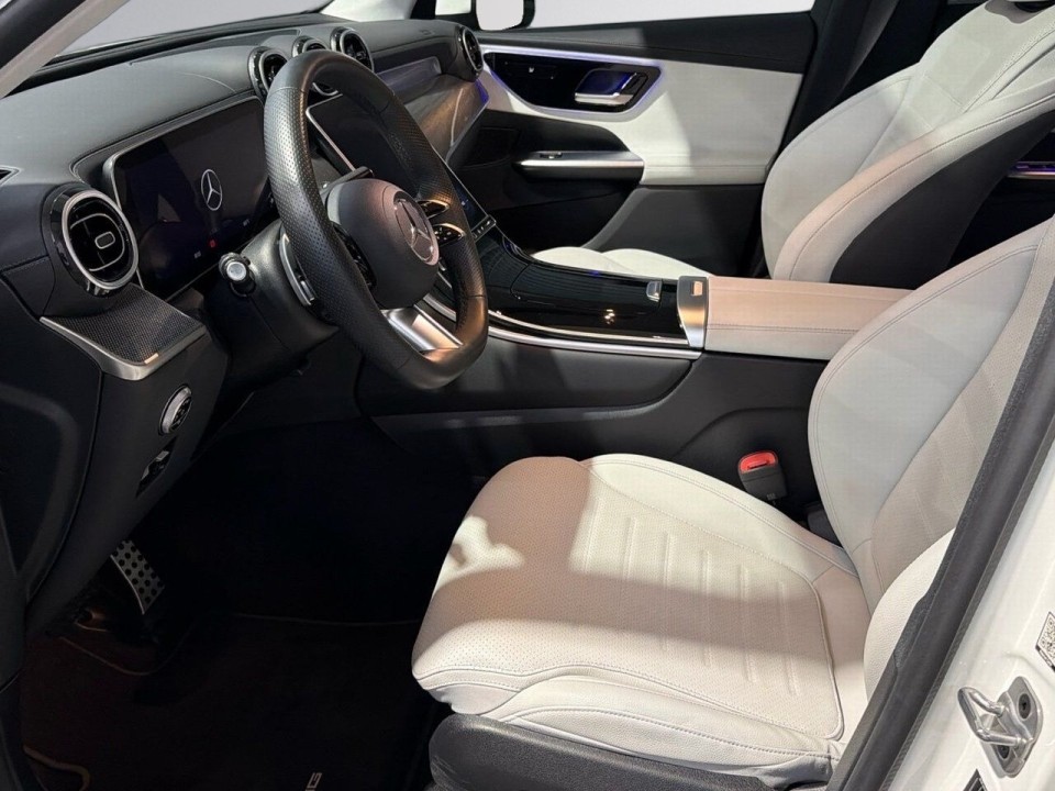 Mercedes-Benz GLC 300e 4MATIC AMG Line - foto 10