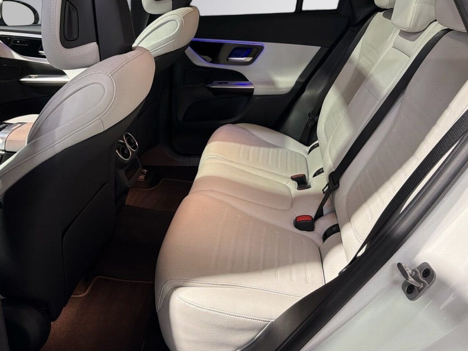 Mercedes-Benz GLC 300e 4MATIC AMG Line - foto 14