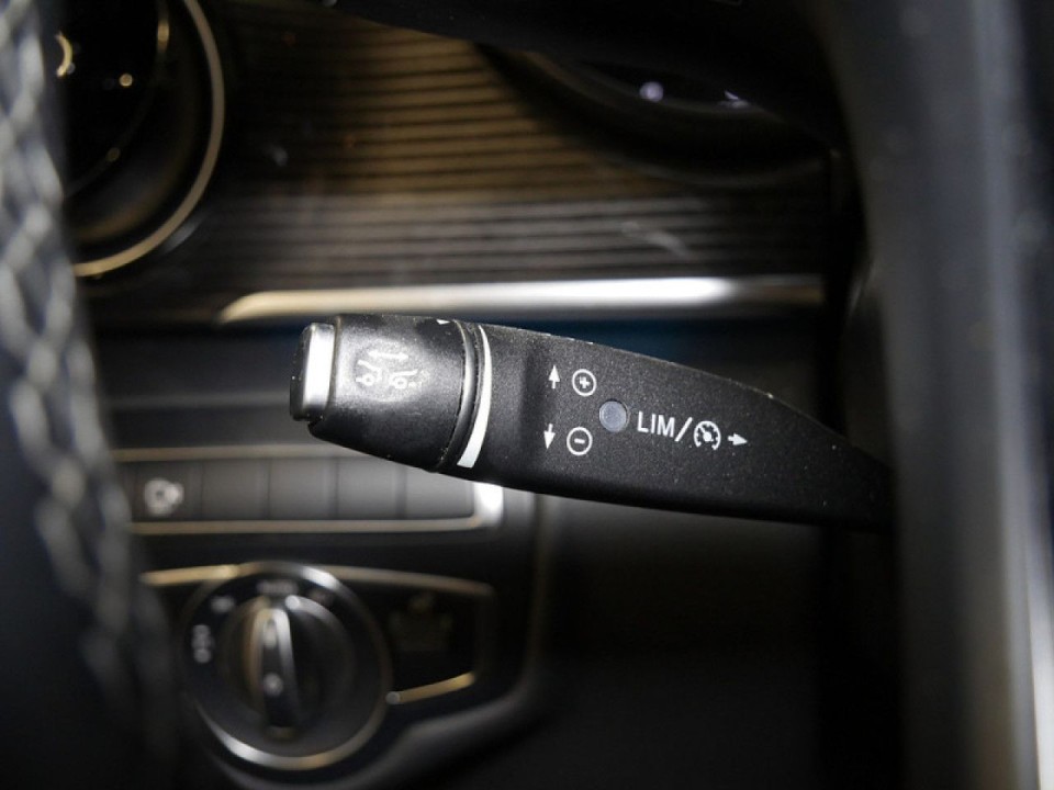 Mercedes-Benz V 300d Avantgarde Extralong - foto 9