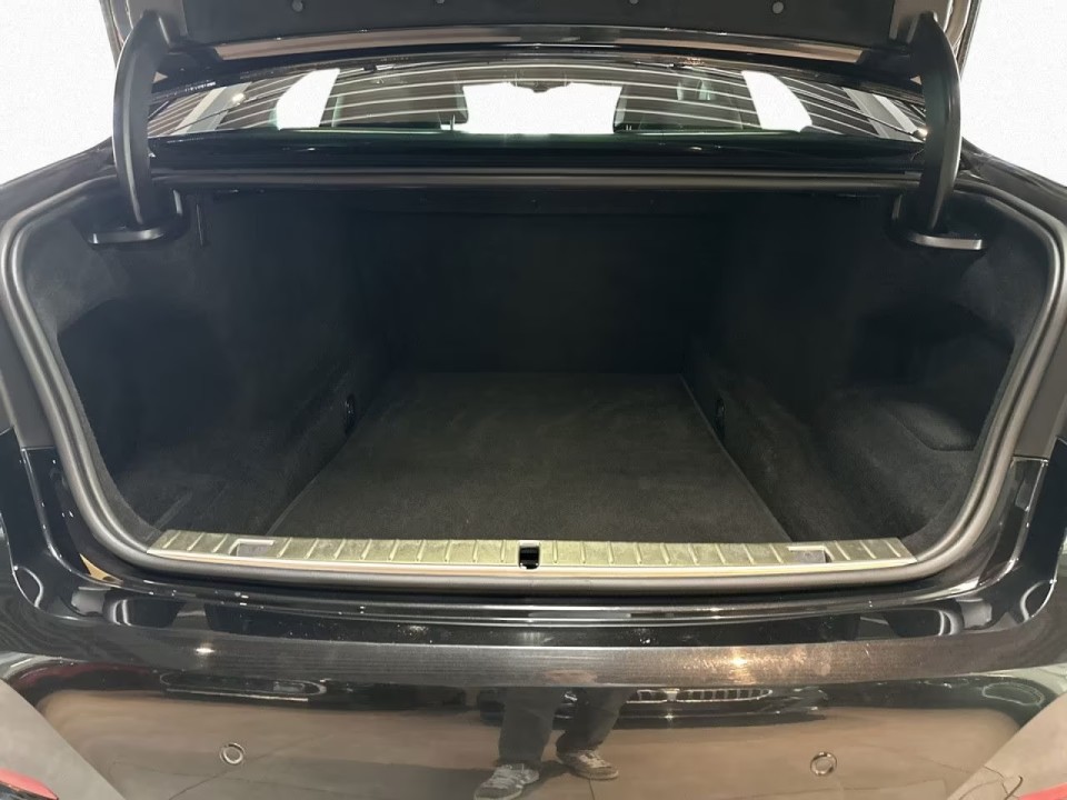 BMW Seria 7 740d xDrive - foto 14