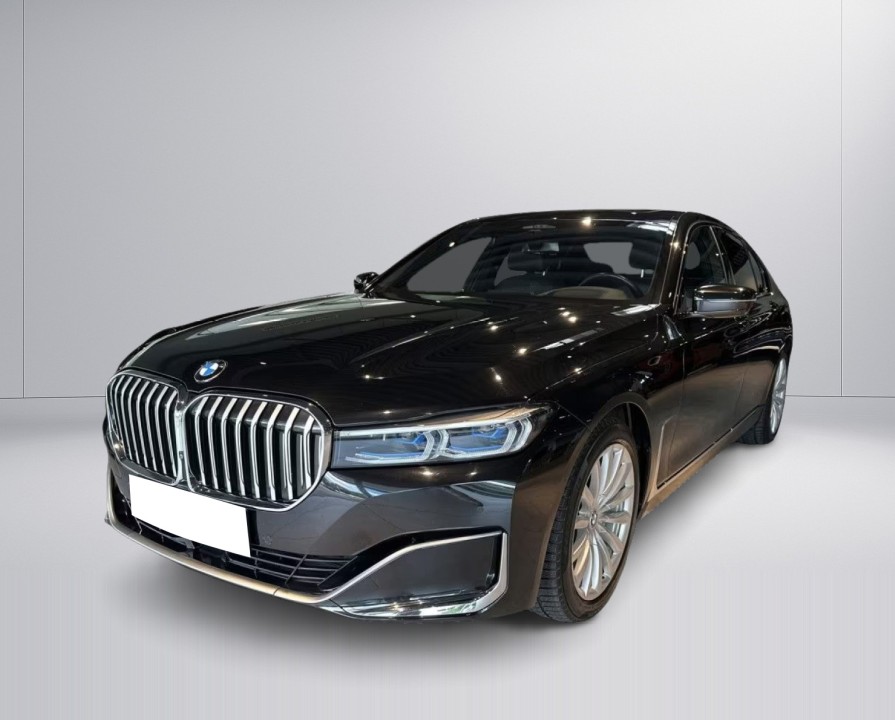 BMW Seria 7 740d xDrive (2)