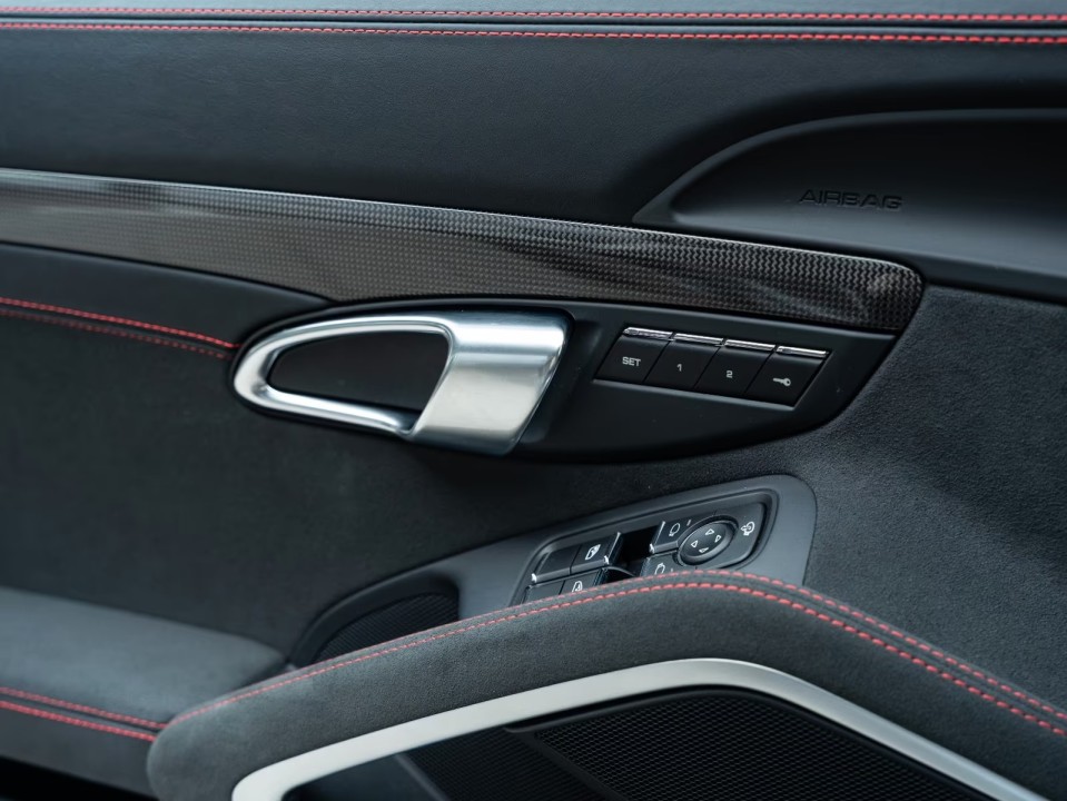 Porsche Cayman 718 GTS - foto 26