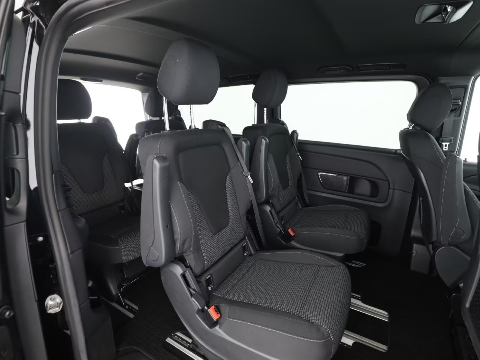 Mercedes-Benz V 300d 4MATIC AMG - foto 14