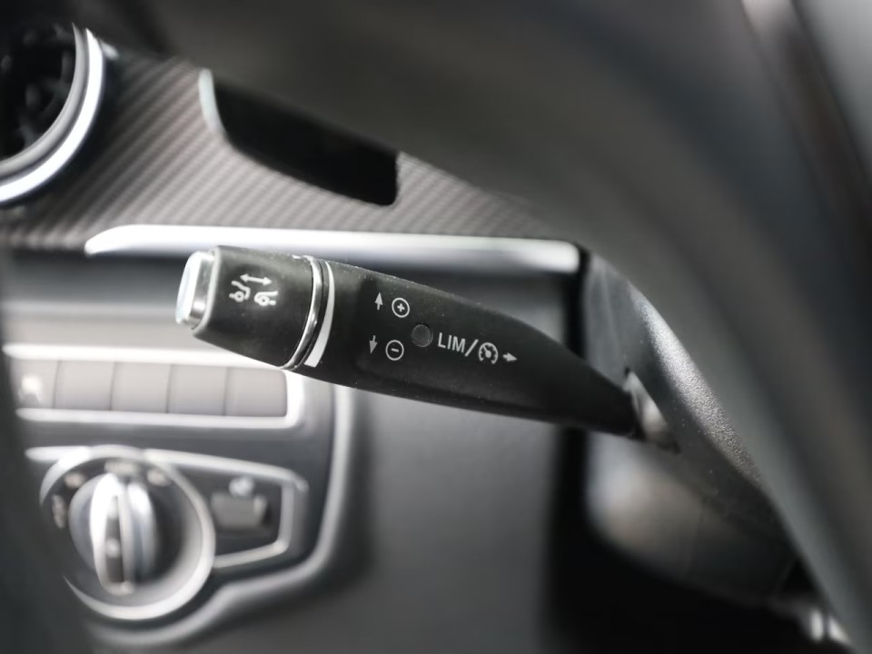 Mercedes-Benz V 300d 4MATIC AMG - foto 12