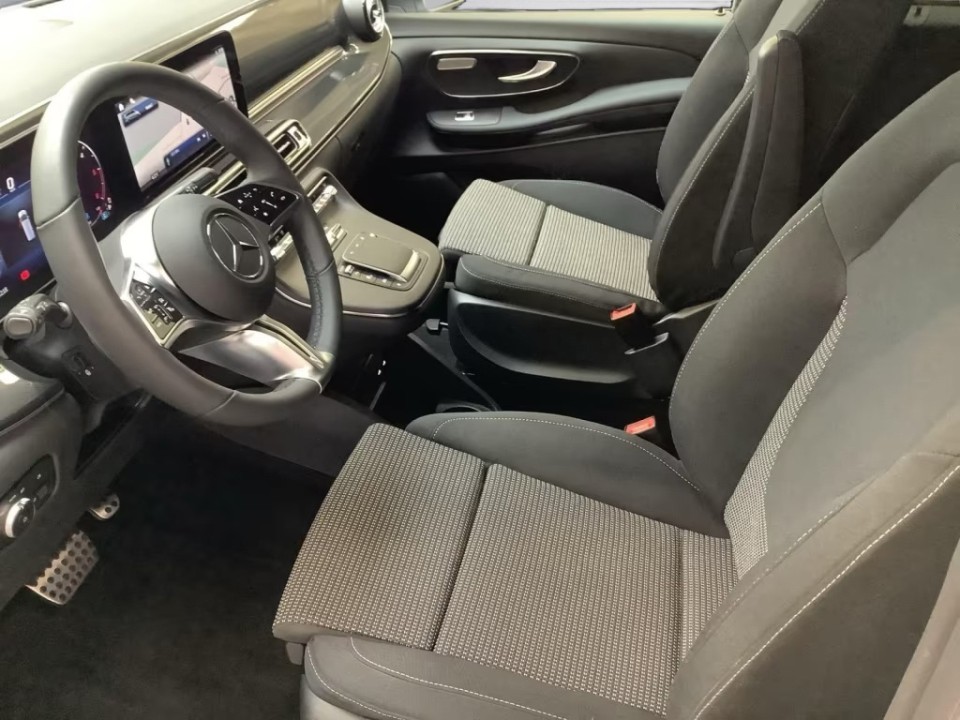 MERCEDES-BENZ V-Class 2024 — imagine 4