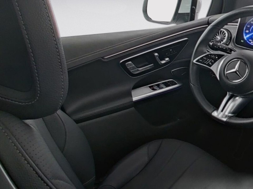 Mercedes-Benz EQE 350 - foto 11