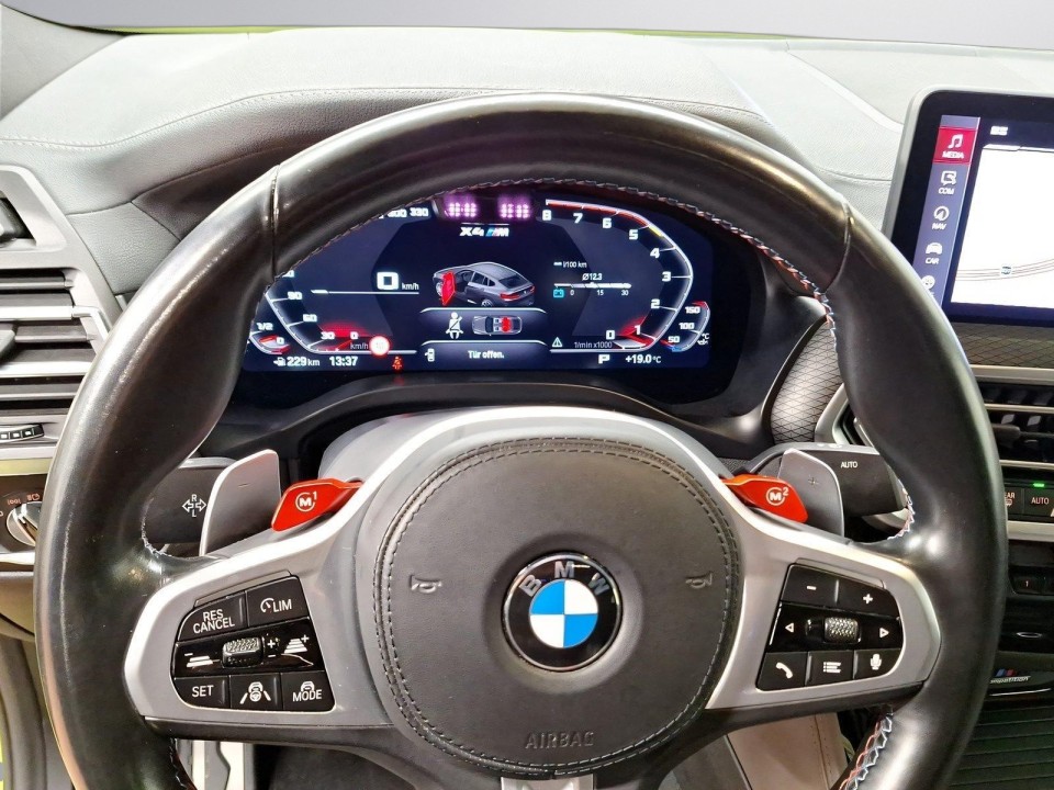 BMW X4 M 2022 — imagine 4