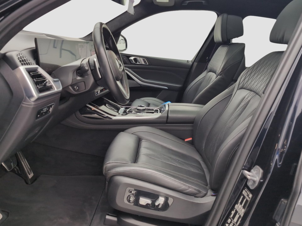 BMW X7 xDrive40i - foto 6