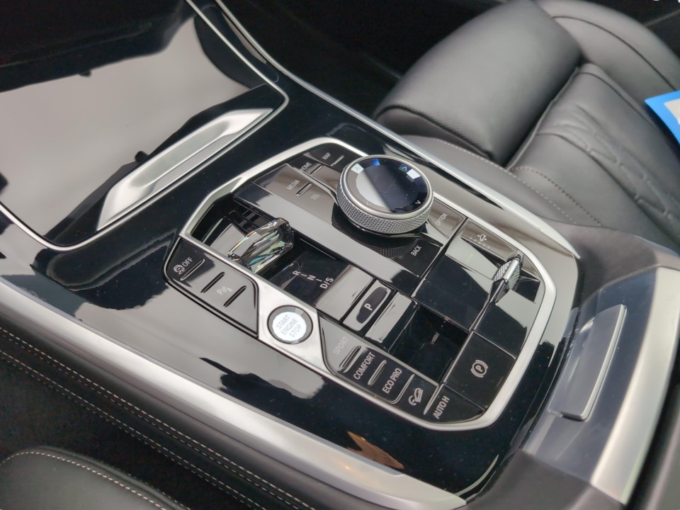 BMW X7 xDrive40i - foto 10