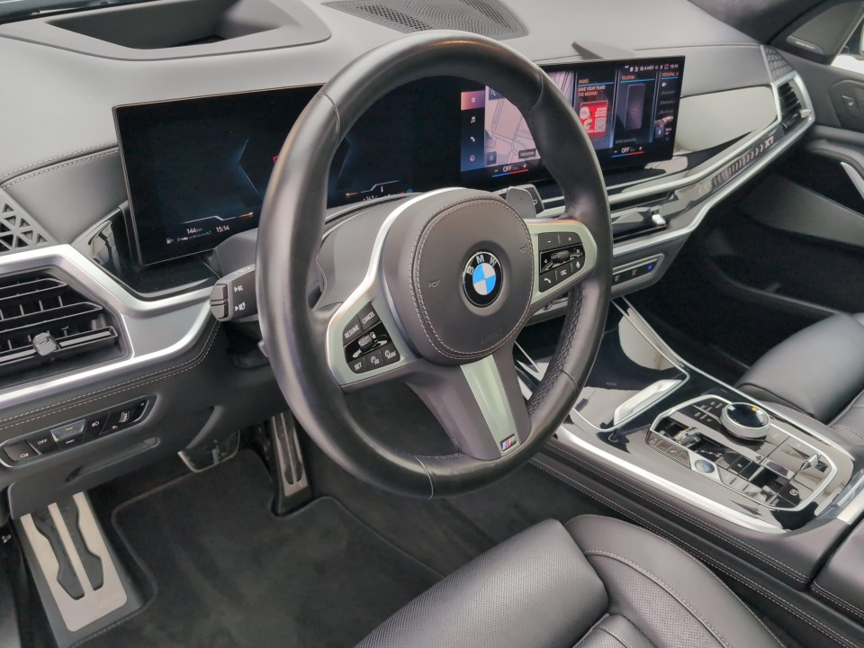 BMW X7 xDrive40i - foto 9