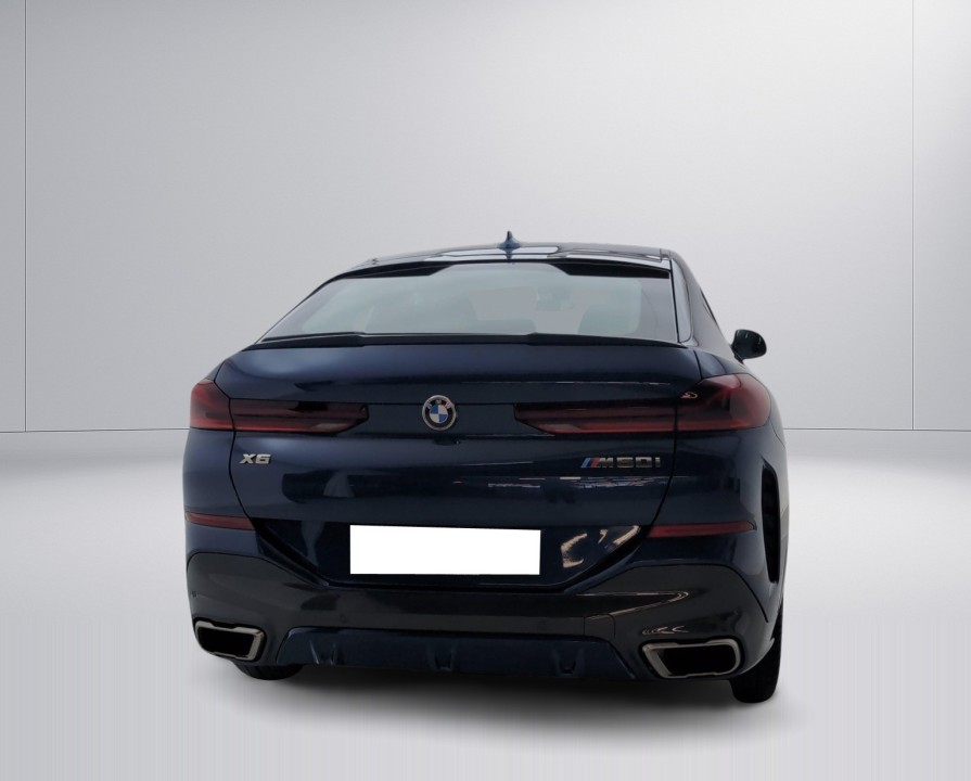 BMW X6 M50I (4)