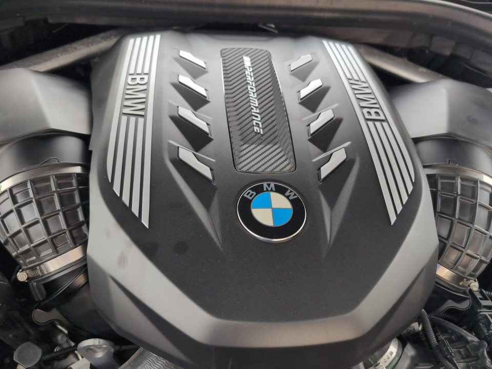BMW X6 M50I - foto 13