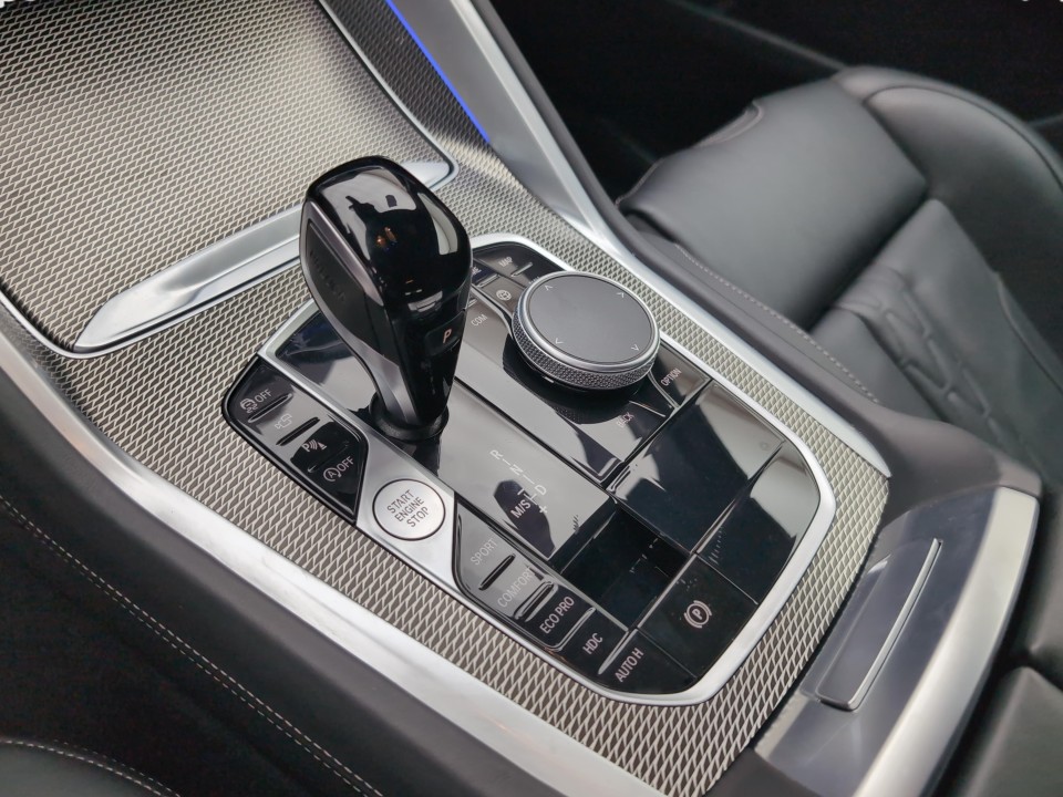BMW X6 M50I - foto 9
